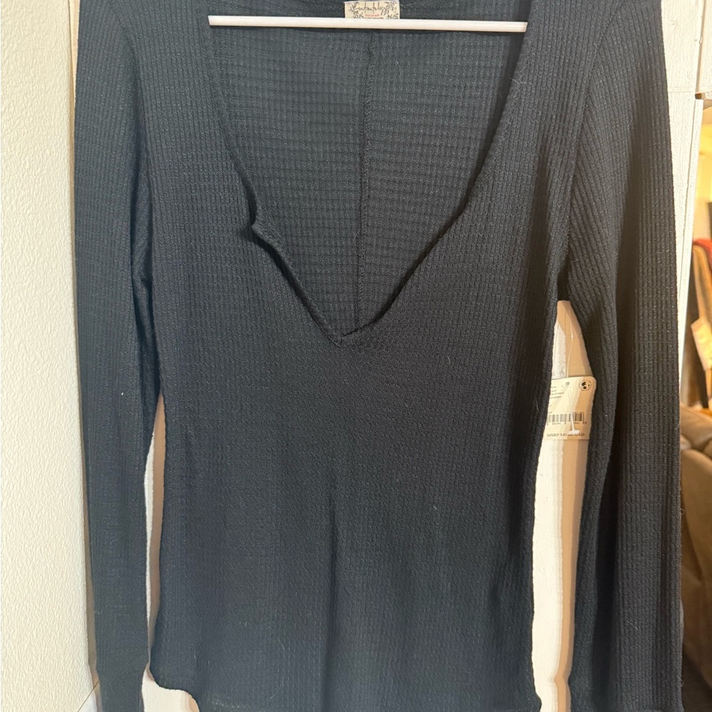 We The Free Deep V-Neck Black Long Sleeve Top